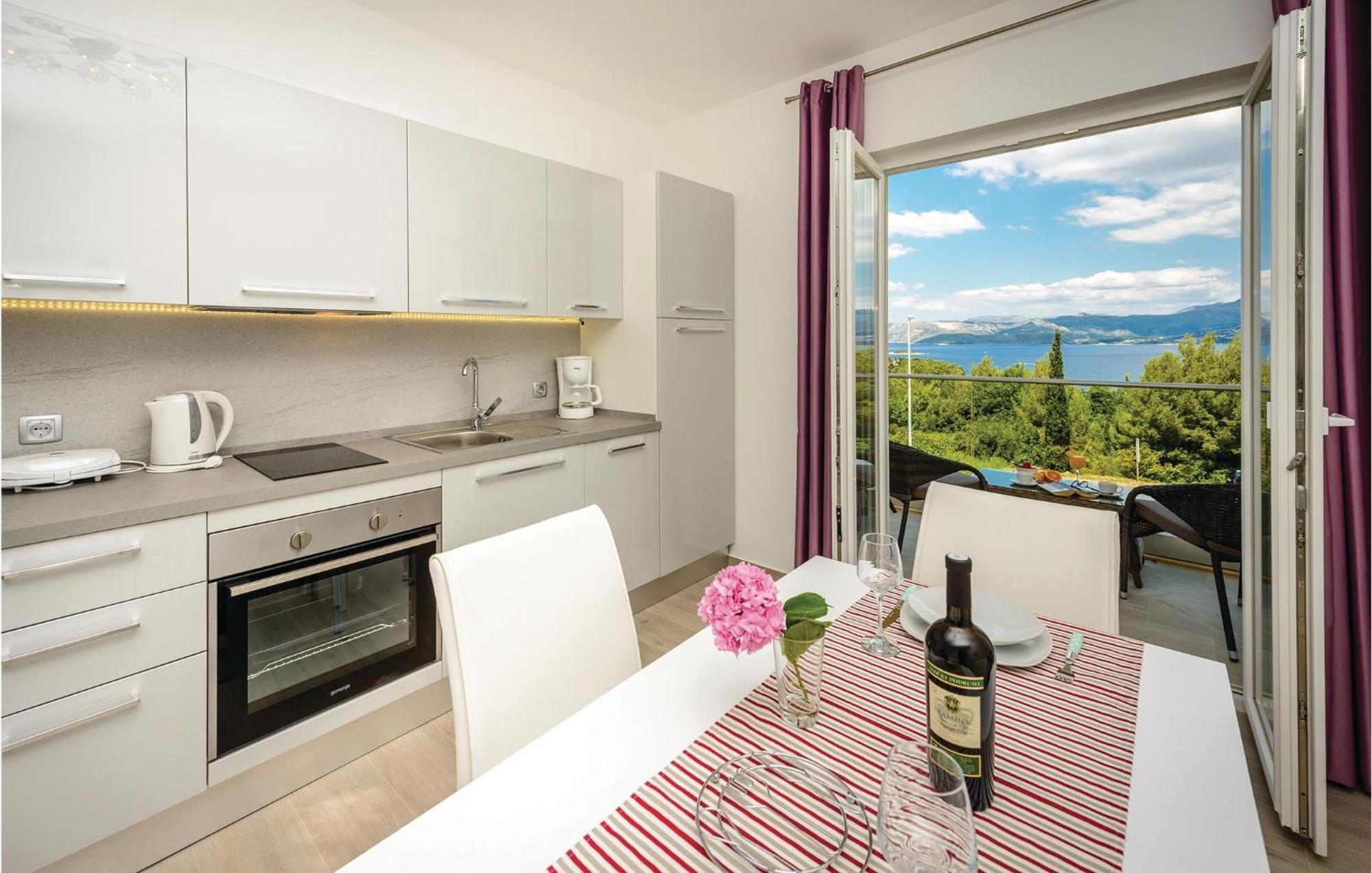 Amazing Apartment In Cavtat With House Sea View Esterno foto