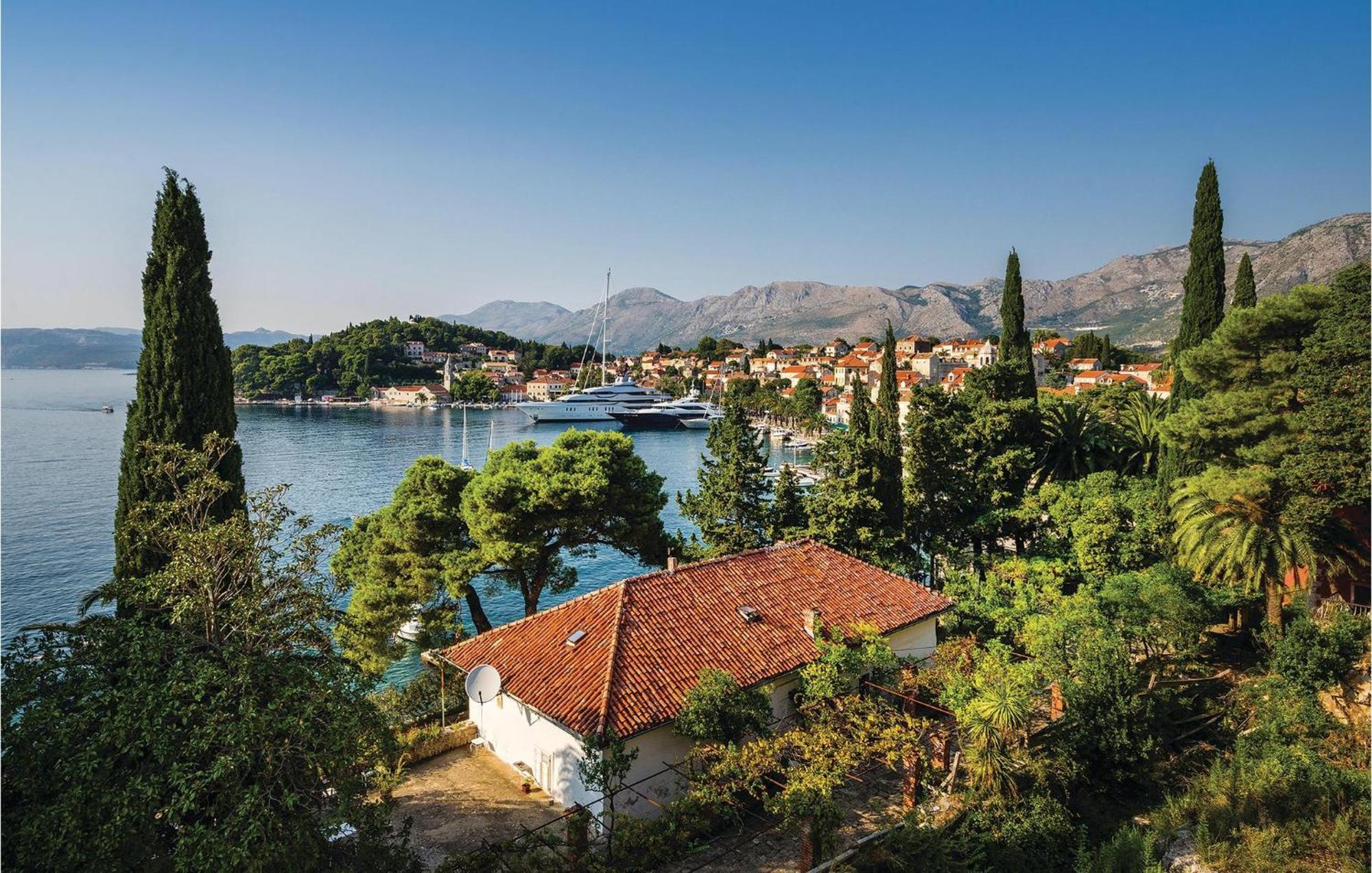 Amazing Apartment In Cavtat With House Sea View Esterno foto